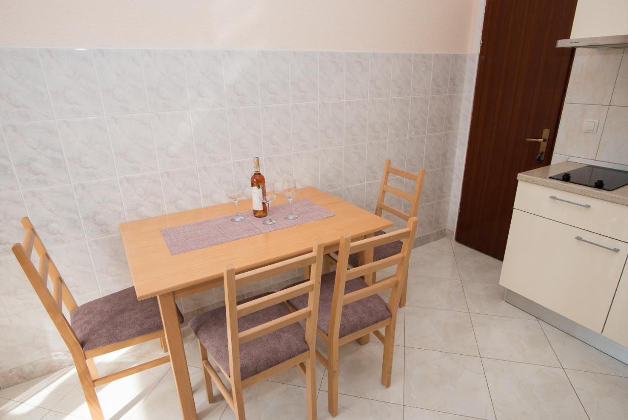 Topic Apartments Водице Экстерьер фото
