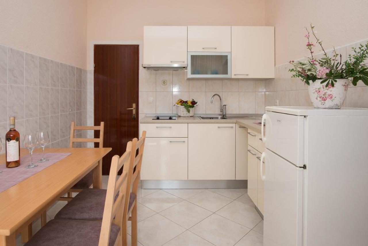 Topic Apartments Водице Экстерьер фото