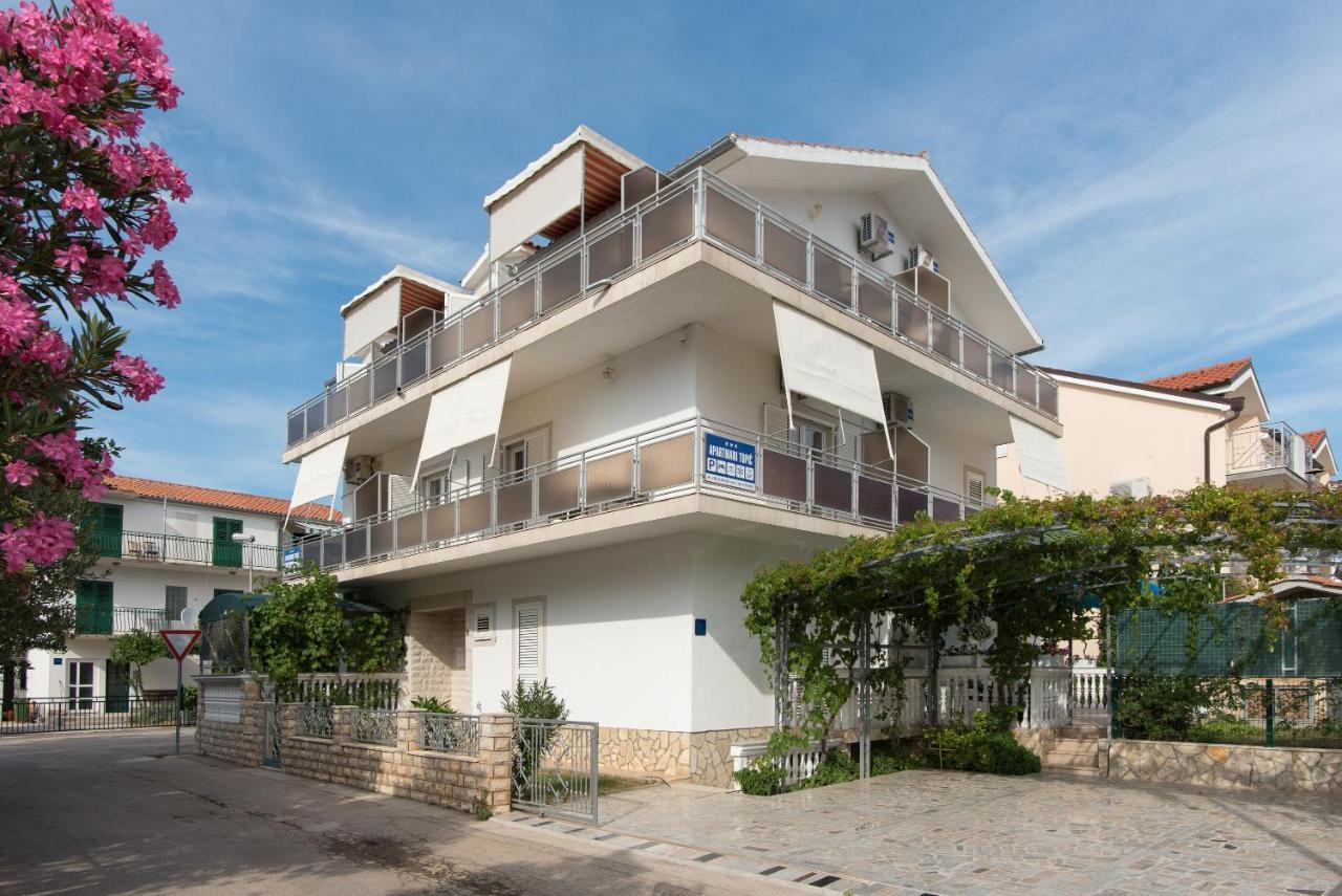 Topic Apartments Водице Экстерьер фото