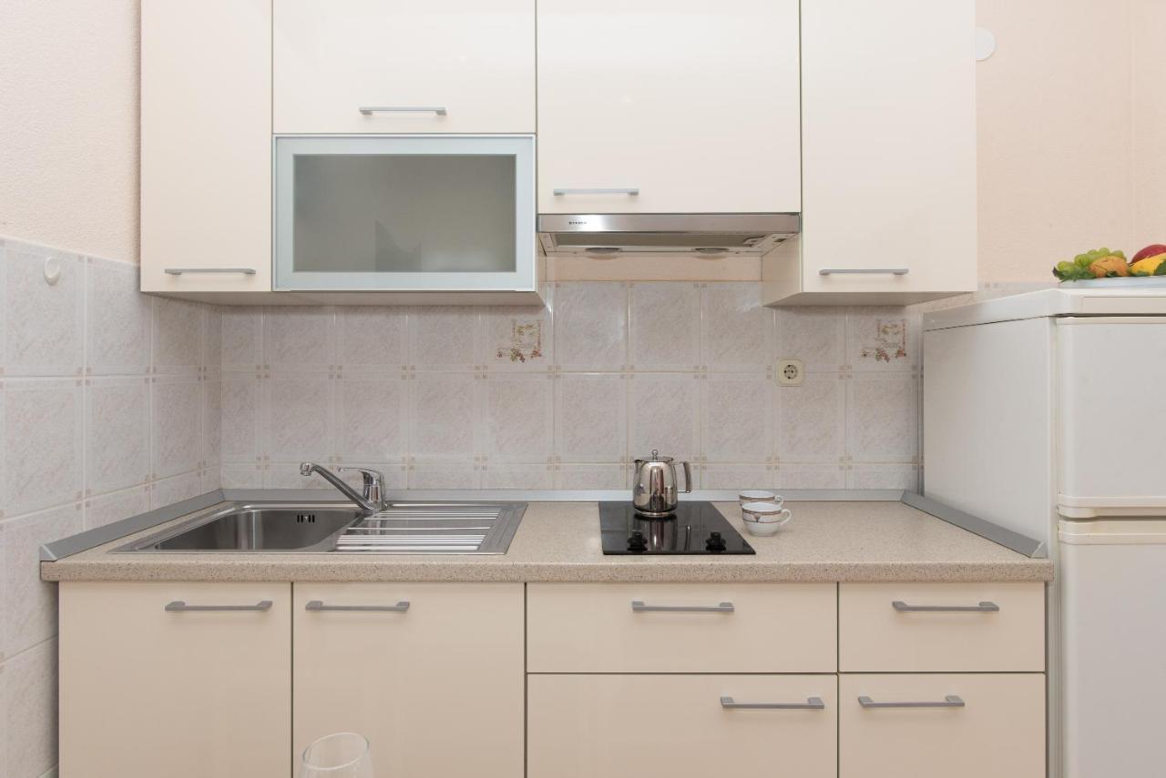 Topic Apartments Водице Экстерьер фото