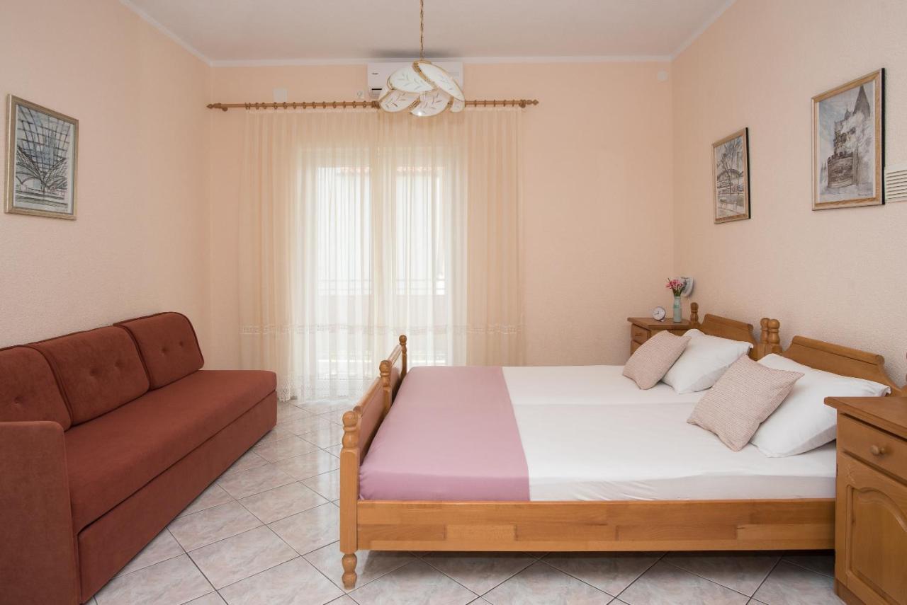 Topic Apartments Водице Экстерьер фото