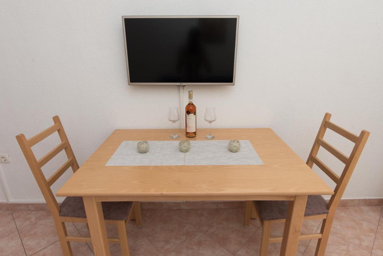 Topic Apartments Водице Экстерьер фото