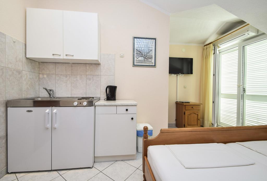 Topic Apartments Водице Экстерьер фото